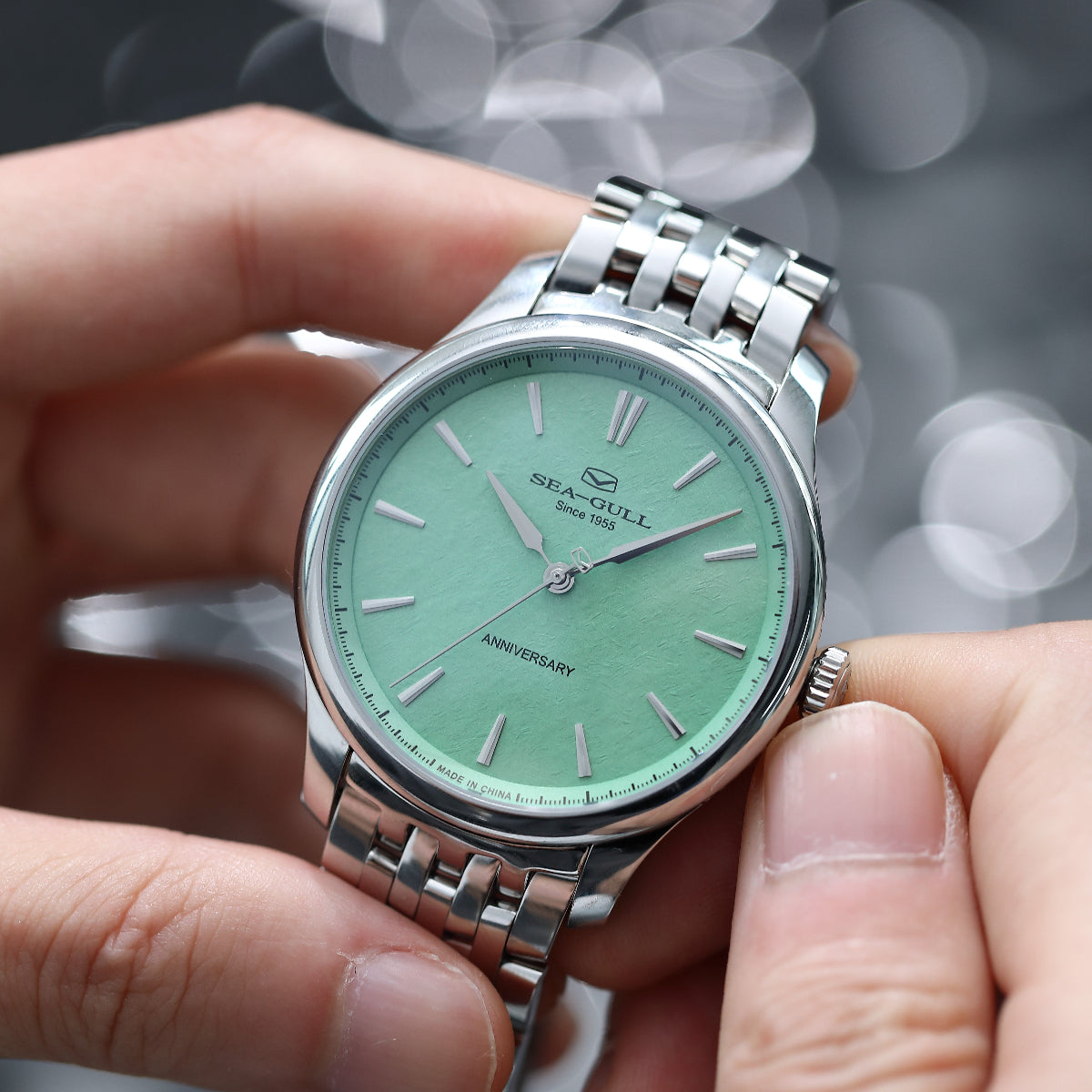 70th Anniversary Non-lubricated Balance Spring Watch 41mm