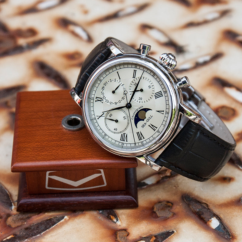 Extraordinary Series Multifunction Moon Phase Chronograph 41mm